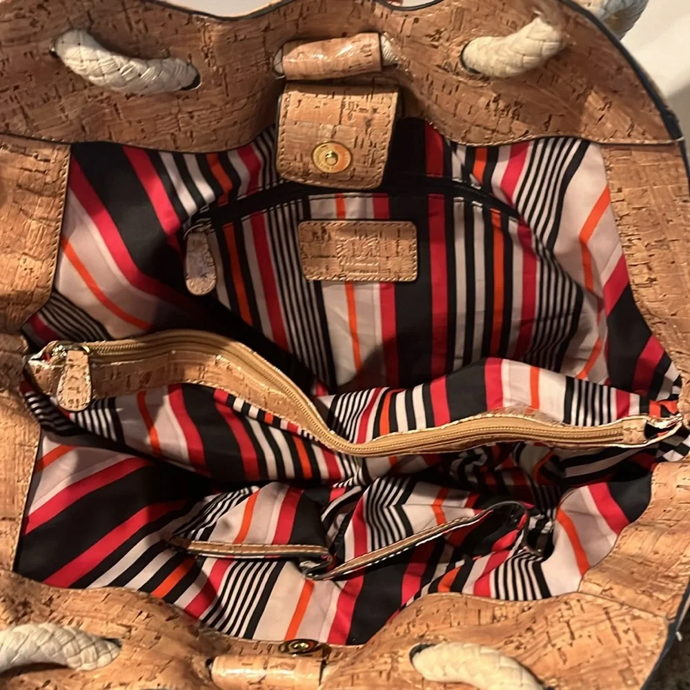 Anne Klein purse - Picture 4 of 5